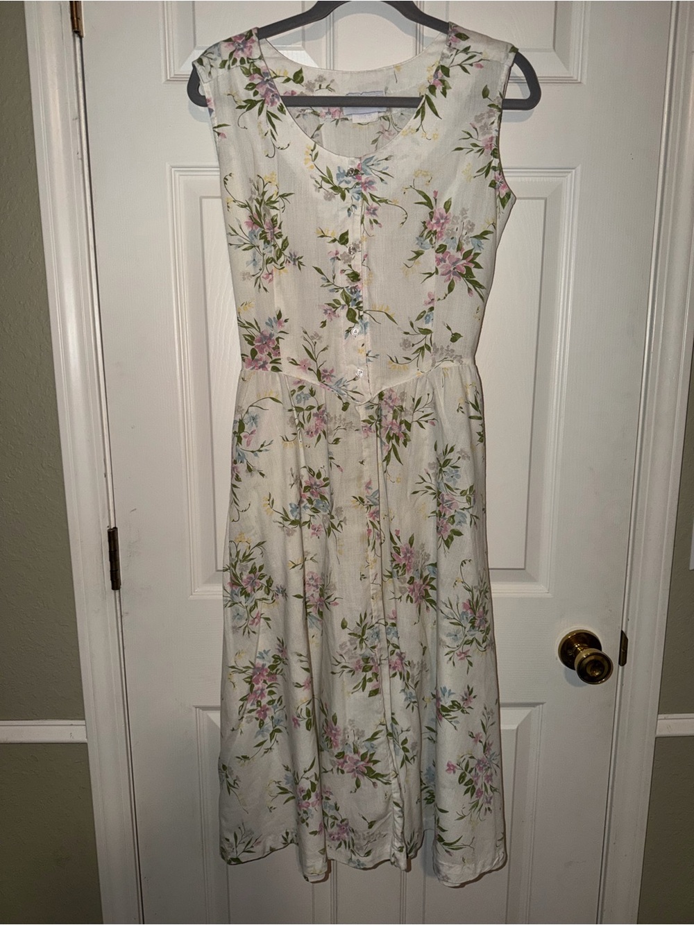 Periwinkle by Barlow Vintage Cream Floral Button-Front Cottagecore Midi Dress